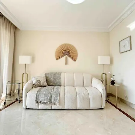 Studio Face Mer, Acces Plage, Parking * Vallauris
