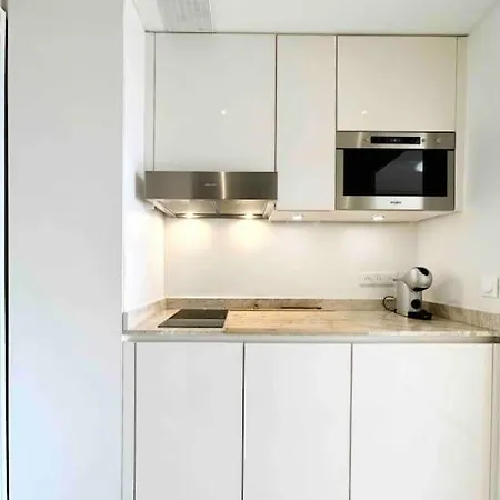 Studio Face Mer, Acces Plage, Parking Apartment Vallauris