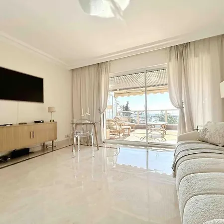 Apartment Studio Face Mer, Acces Plage, Parking Vallauris